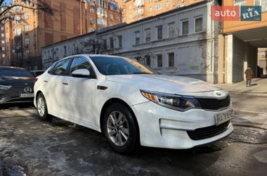 Седан Kia Optima 2016 в Киеве
