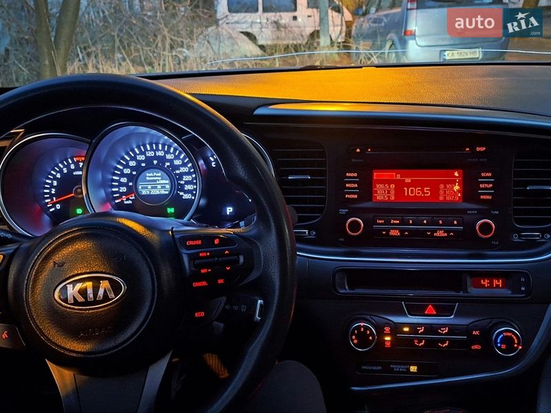 Седан Kia Optima 2013 в Броварах