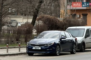 Седан Kia Optima 2017 в Києві