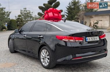 Седан Kia Optima 2016 в Львове