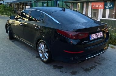 Седан Kia Optima 2015 в Львове