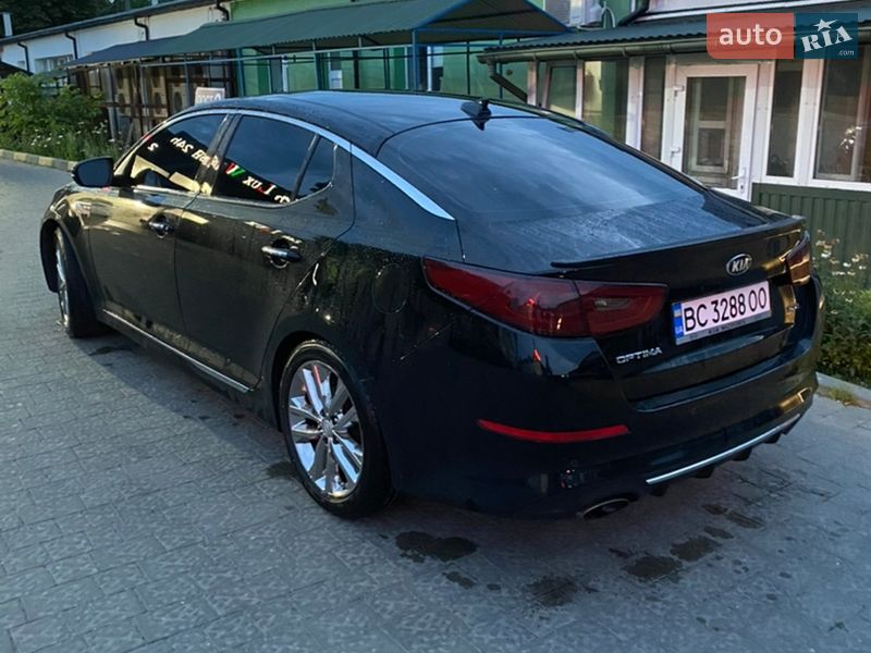 Седан Kia Optima 2015 в Львові