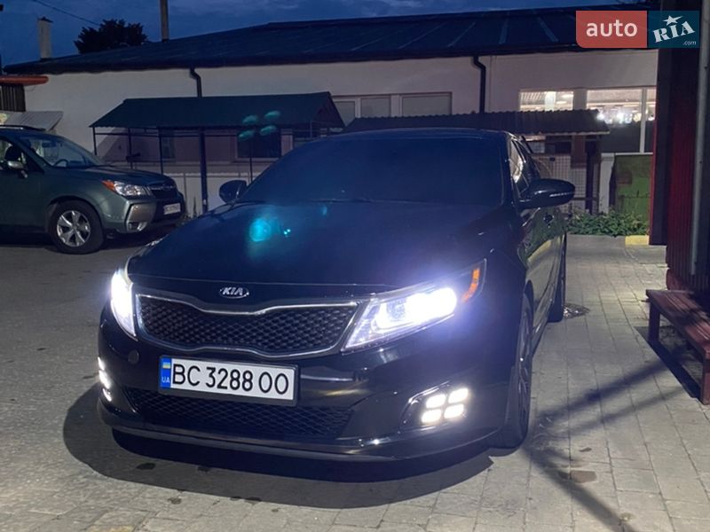 Седан Kia Optima 2015 в Львові