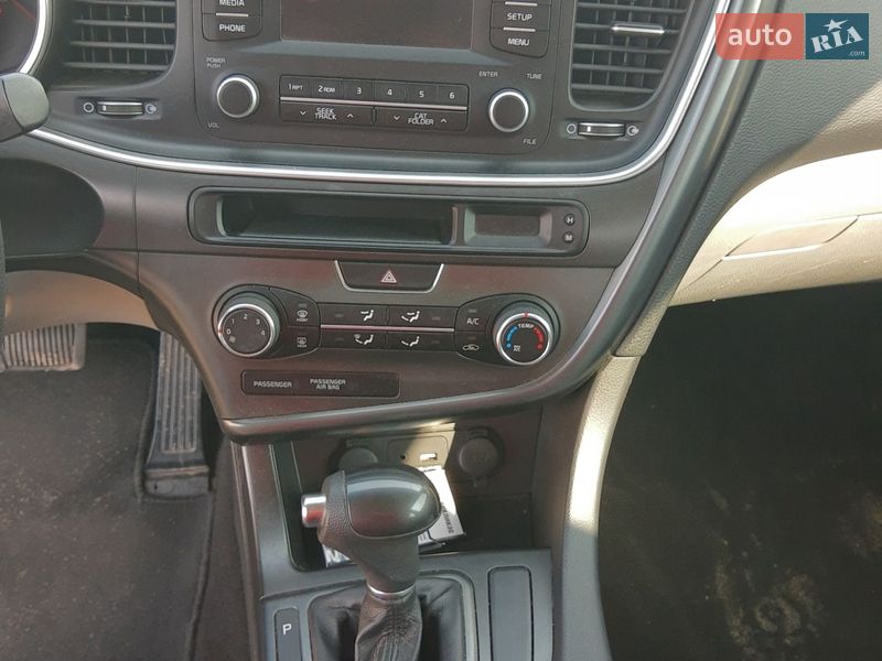 Седан Kia Optima 2015 в Львові