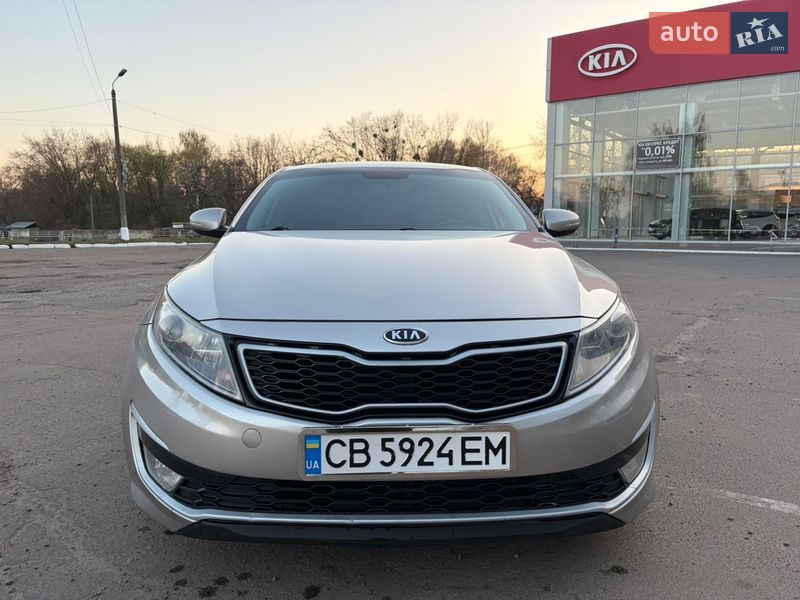 Седан Kia Optima 2011 в Чернігові