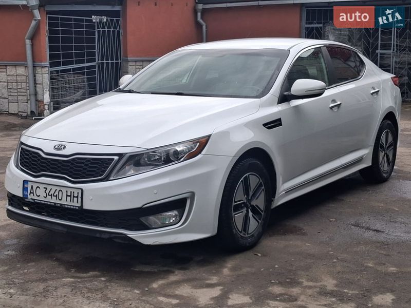 Седан Kia Optima 2012 в Луцке