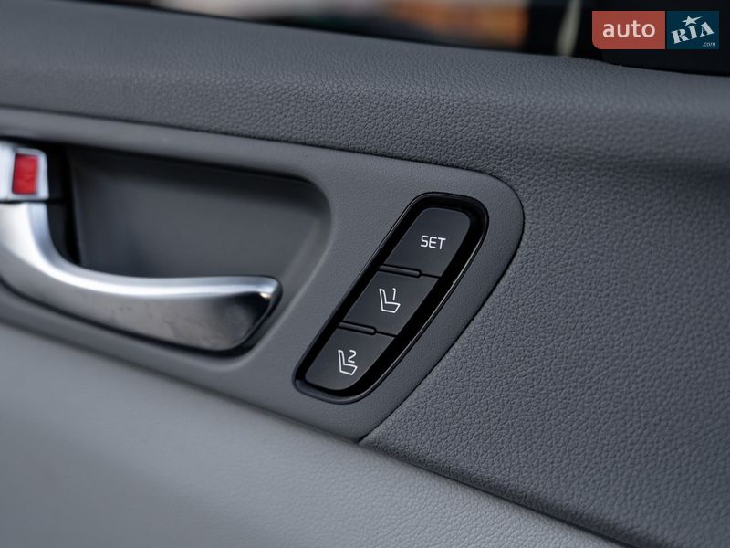 Седан Kia Optima 2016 в Днепре