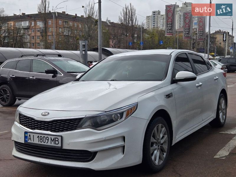 Седан Kia Optima 2016 в Киеве
