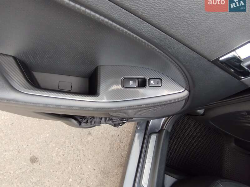 Седан Kia Optima 2013 в Києві