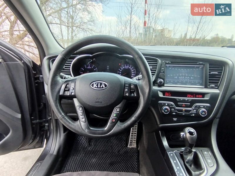 Седан Kia Optima 2013 в Києві
