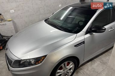 Седан Kia Optima 2012 в Горохові