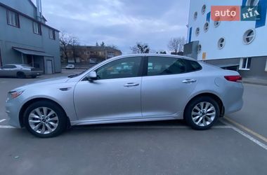 Седан Kia Optima 2017 в Хмельницком