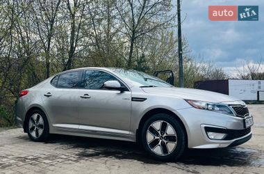 Седан Kia Optima 2013 в Сумах