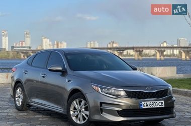 Седан Kia Optima 2017 в Києві