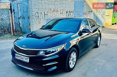 Седан Kia Optima 2018 в Петропавлівській Борщагівці
