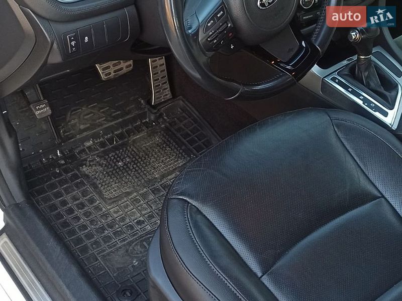Седан Kia Optima 2014 в Борисполе