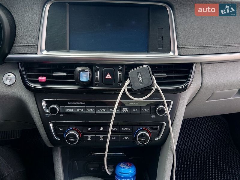 Седан Kia Optima 2015 в Львове