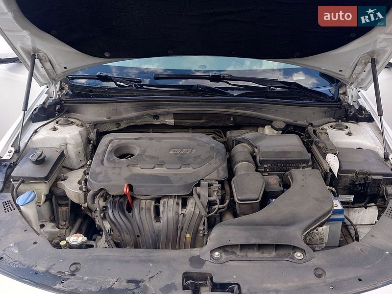 Седан Kia Optima 2015 в Львове