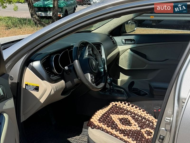 Седан Kia Optima 2015 в Киеве