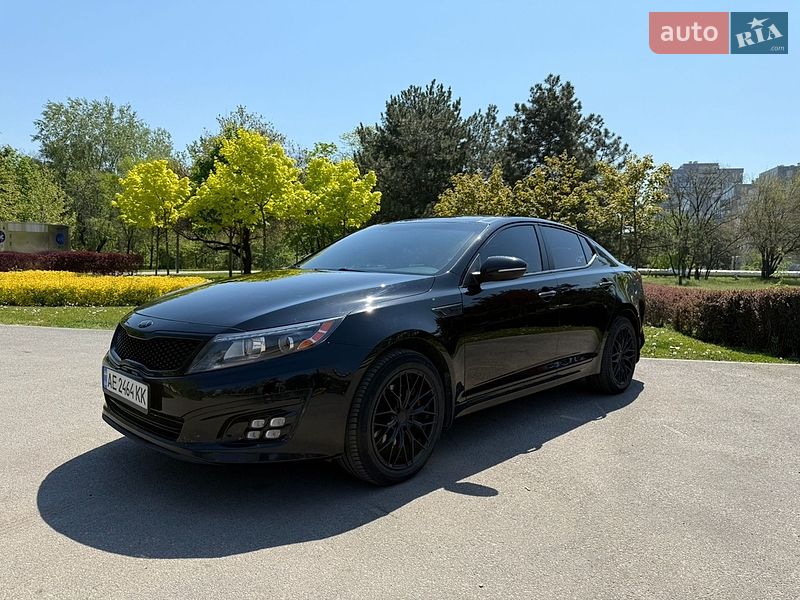 Седан Kia Optima 2014 в Днепре