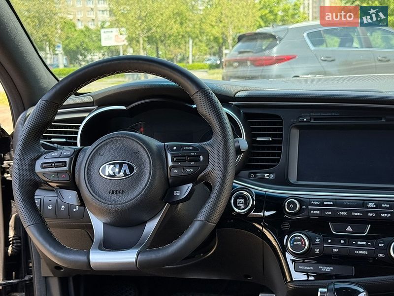 Седан Kia Optima 2014 в Днепре