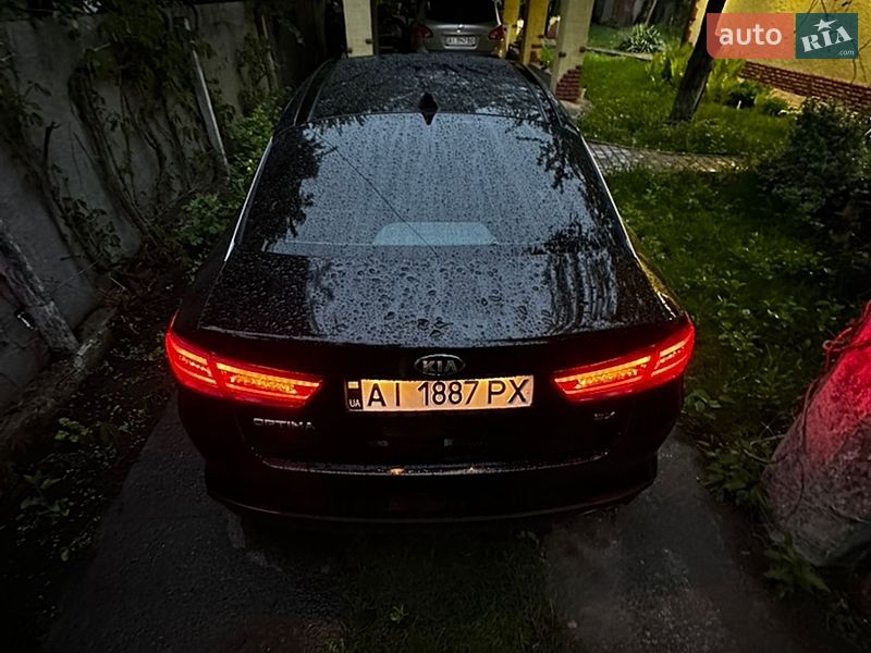 Седан Kia Optima 2016 в Києві