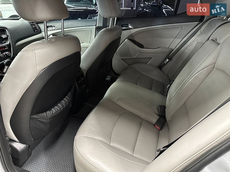 Седан Kia Optima 2014 в Харкові