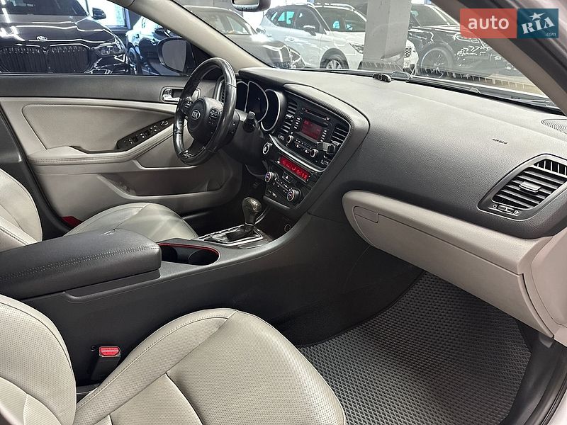 Седан Kia Optima 2014 в Харкові