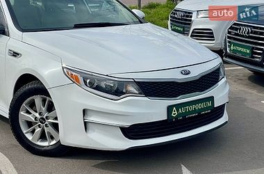 Седан Kia Optima 2016 в Киеве