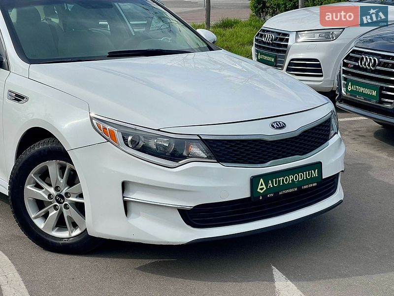 Седан Kia Optima 2016 в Киеве