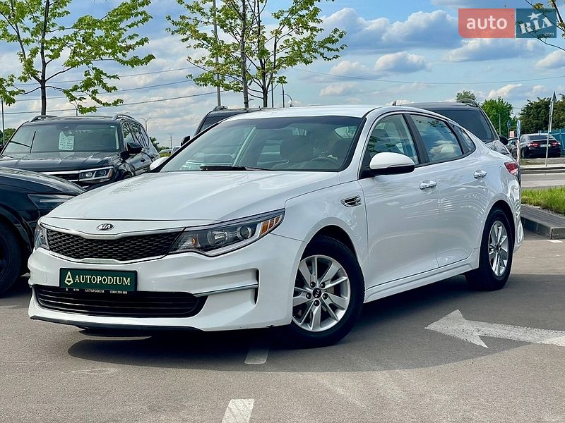 Седан Kia Optima 2016 в Киеве