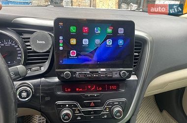 Седан Kia Optima 2011 в Києві