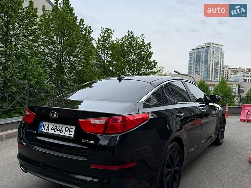Седан Kia Optima 2014 в Киеве