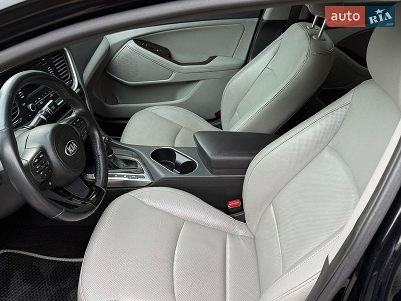 Седан Kia Optima 2014 в Киеве