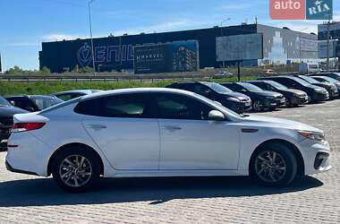 Седан Kia Optima 2018 в Львове