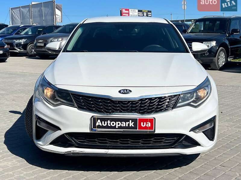 Седан Kia Optima 2018 в Львове