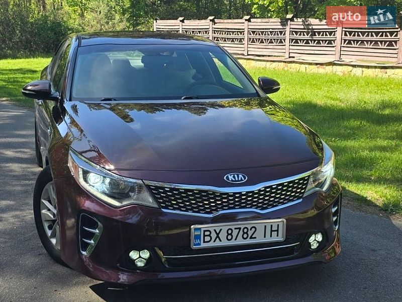 Седан Kia Optima 2016 в Нетішині