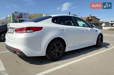 Седан Kia Optima 2016 в Києві