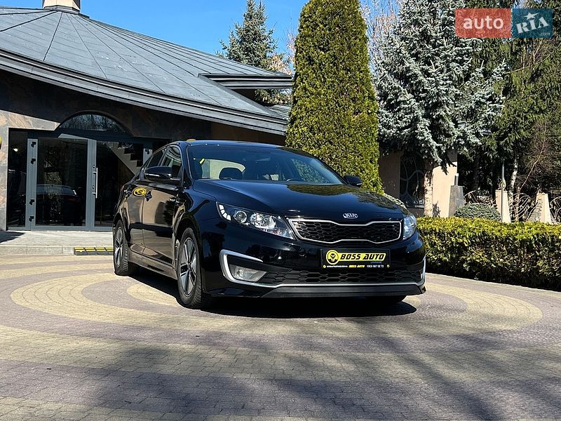 Седан Kia Optima 2013 в Львові