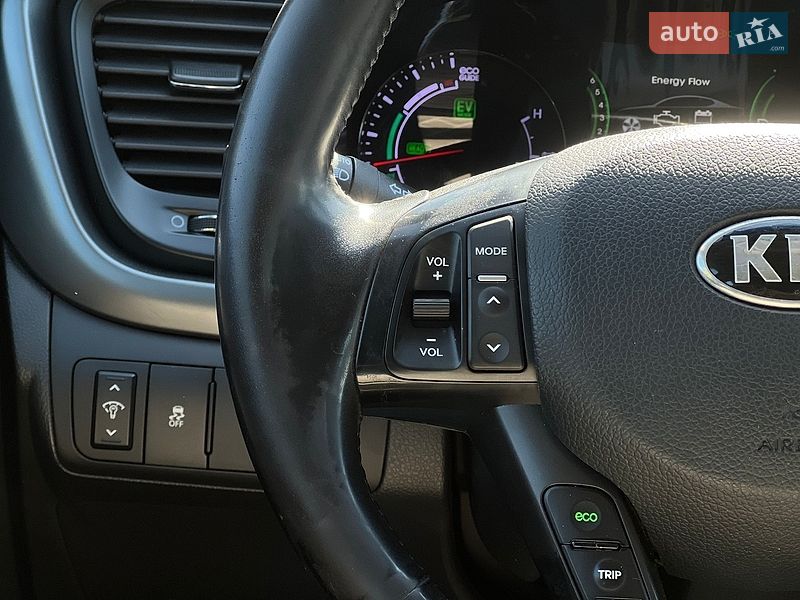 Седан Kia Optima 2013 в Львові