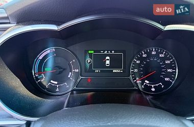 Седан Kia Optima 2014 в Киеве