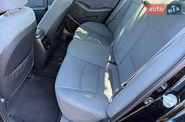Седан Kia Optima 2014 в Киеве