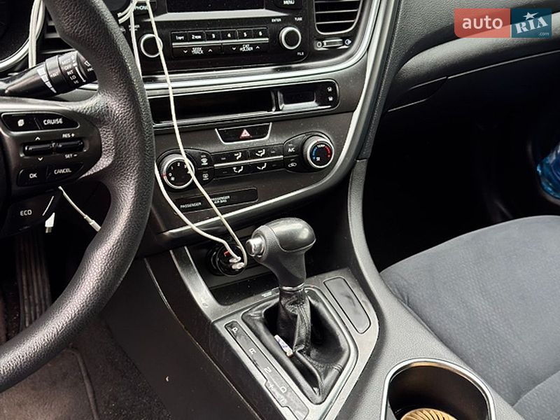 Седан Kia Optima 2014 в Славуті