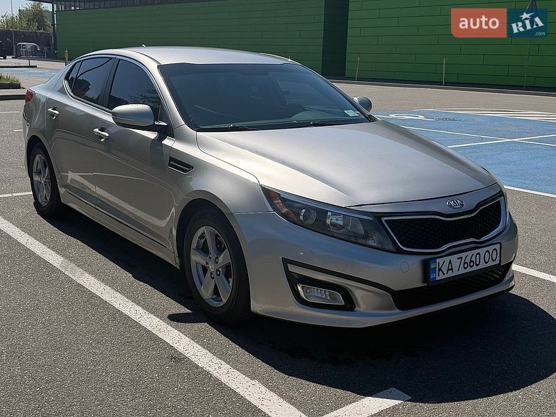 Седан Kia Optima 2013 в Киеве
