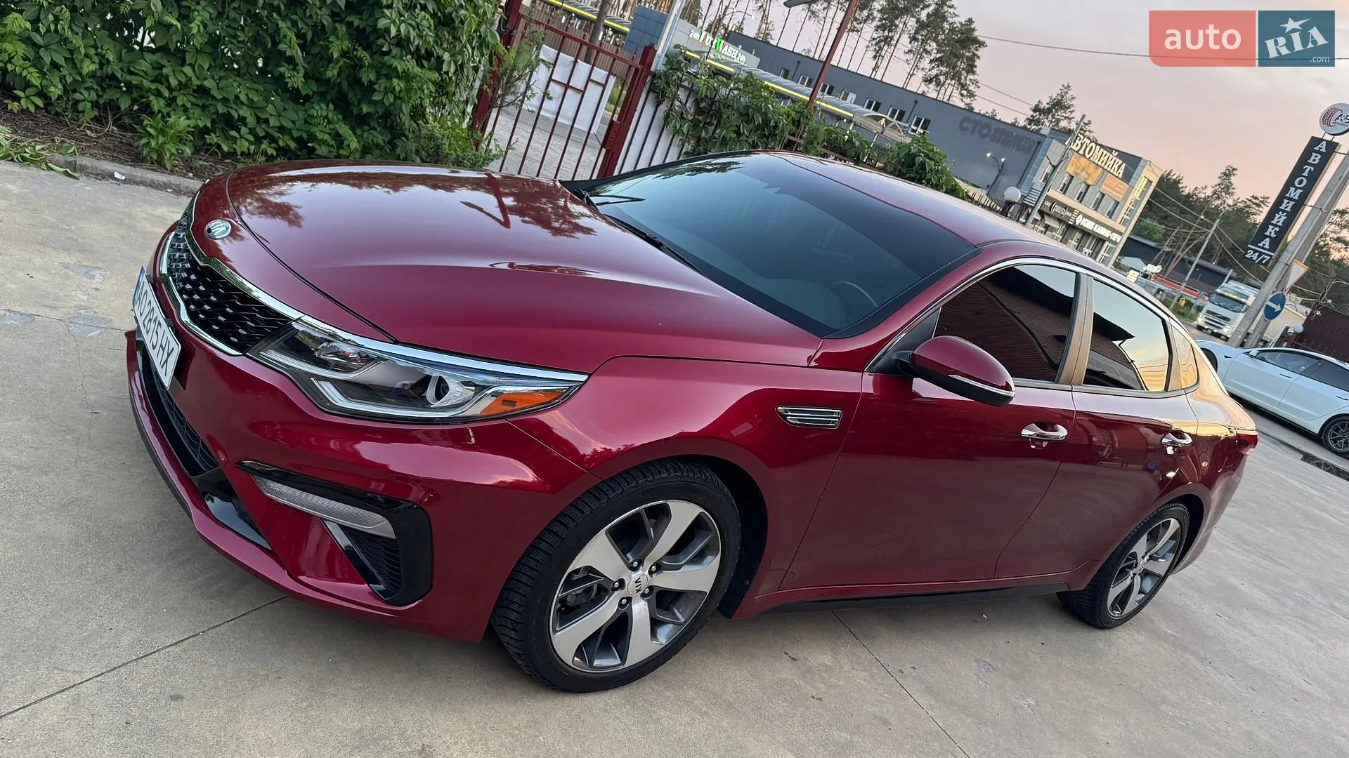 2019 Kia Optima - фото 1