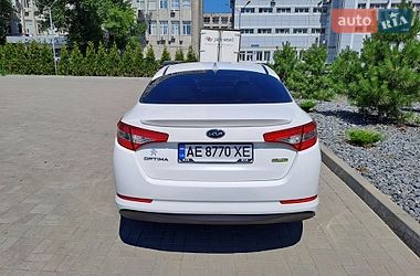 Седан Kia Optima 2012 в Днепре