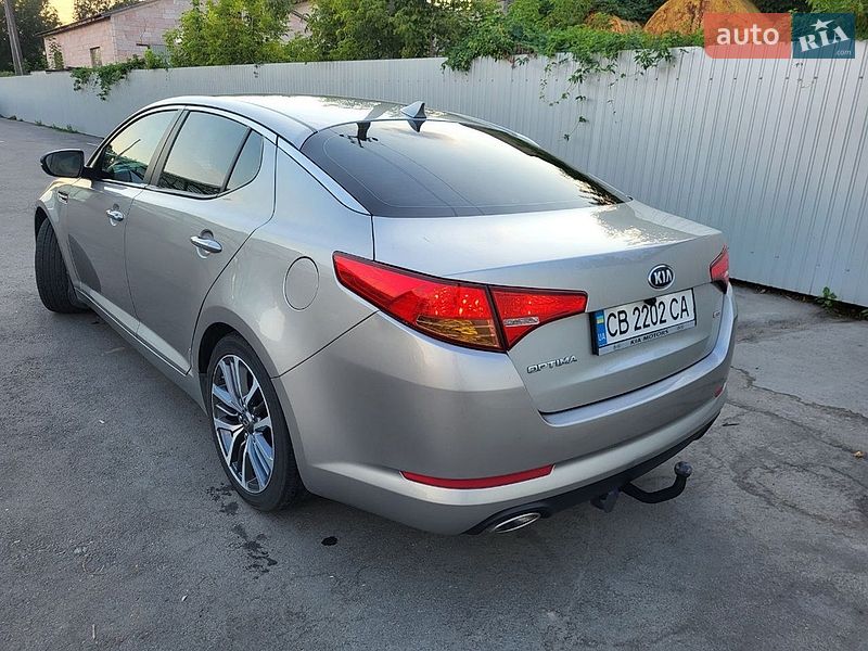 Седан Kia Optima 2013 в Богуславі