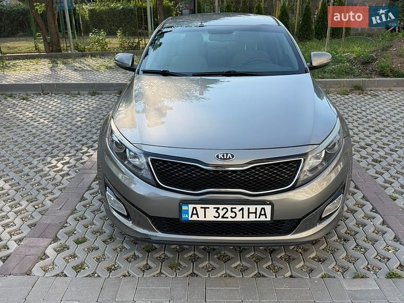 Седан Kia Optima 2014 в Ивано-Франковске