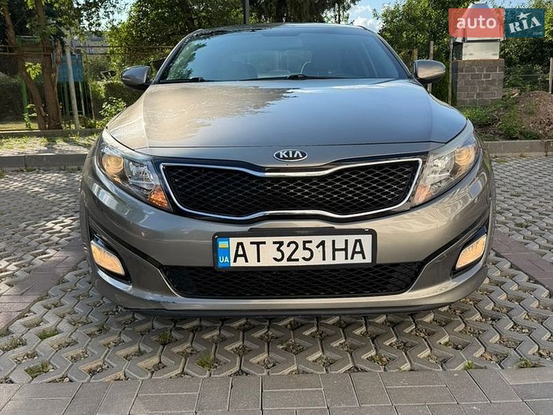 Седан Kia Optima 2014 в Ивано-Франковске