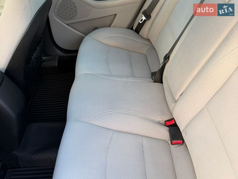 Седан Kia Optima 2014 в Ивано-Франковске